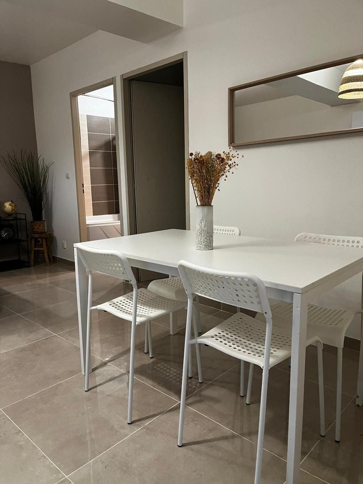 Appartement Des Carmes Nimes Luaran gambar