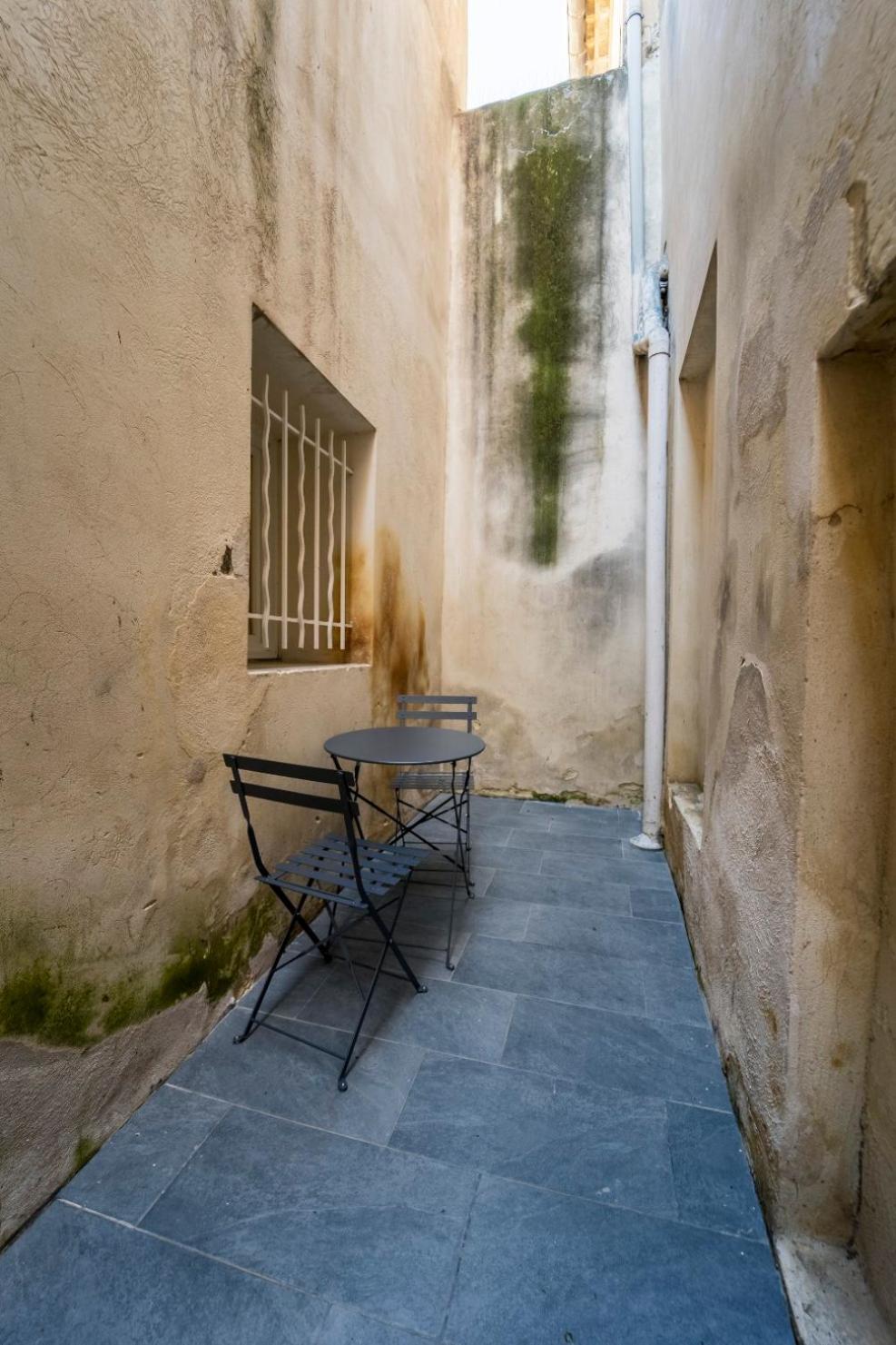 Appartement Des Carmes Nimes Luaran gambar