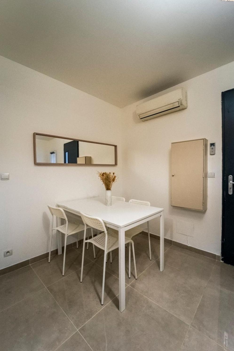 Appartement Des Carmes Nimes Luaran gambar