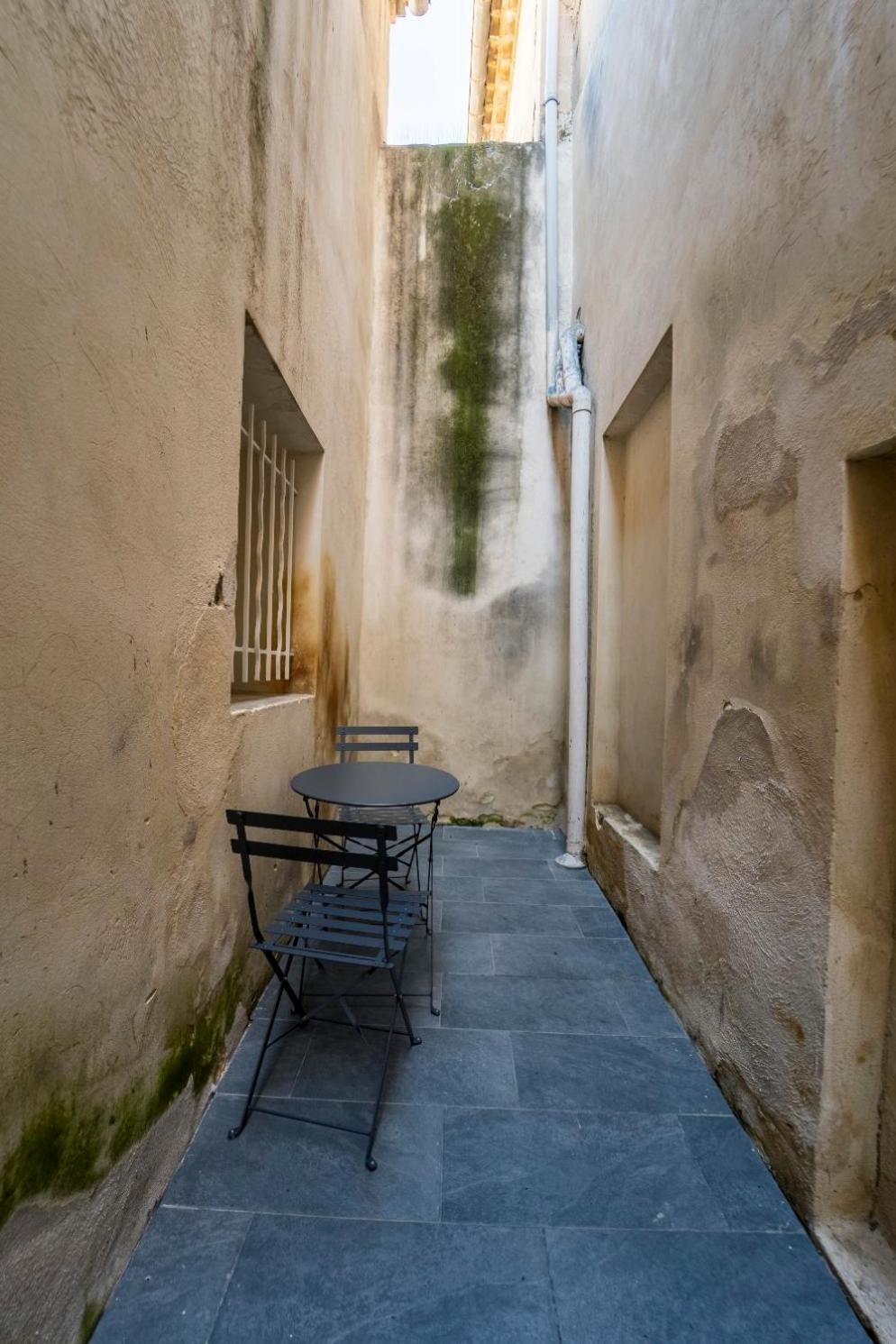 Appartement Des Carmes Nimes Luaran gambar
